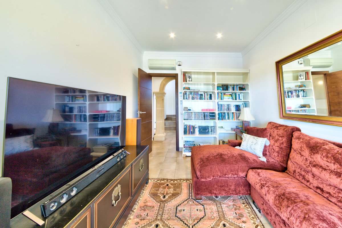 4 Bed Detached Villa in Moraira