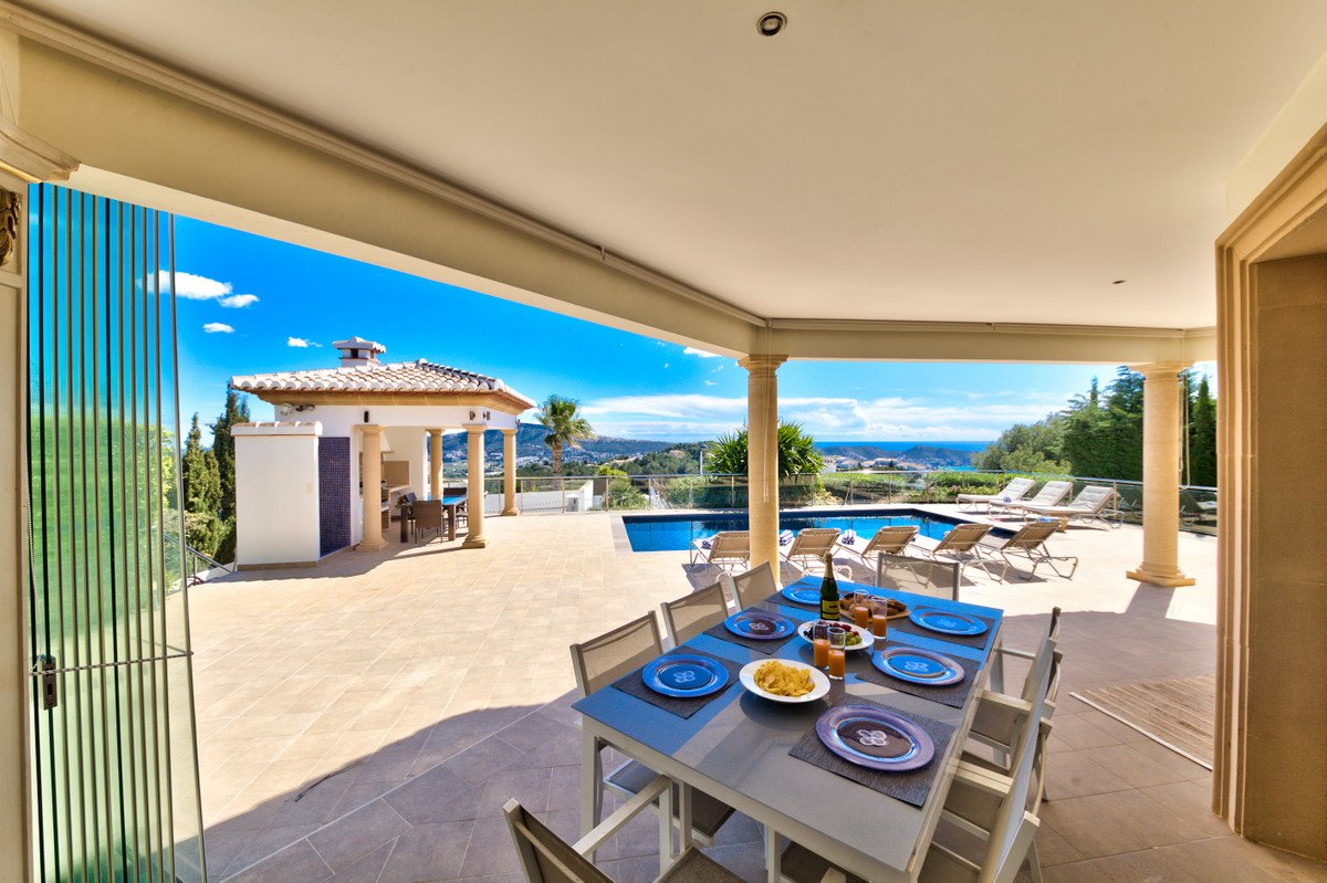 4 Bed Detached Villa in Moraira