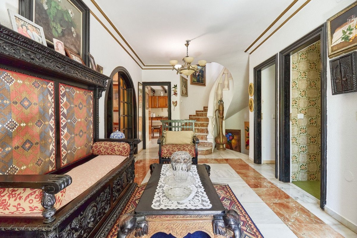 8 Bed Detached Villa in Marbella