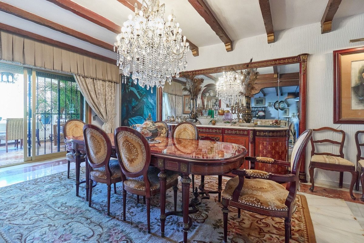 8 Bed Detached Villa in Marbella