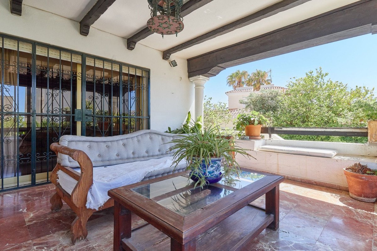 8 Bed Detached Villa in Marbella
