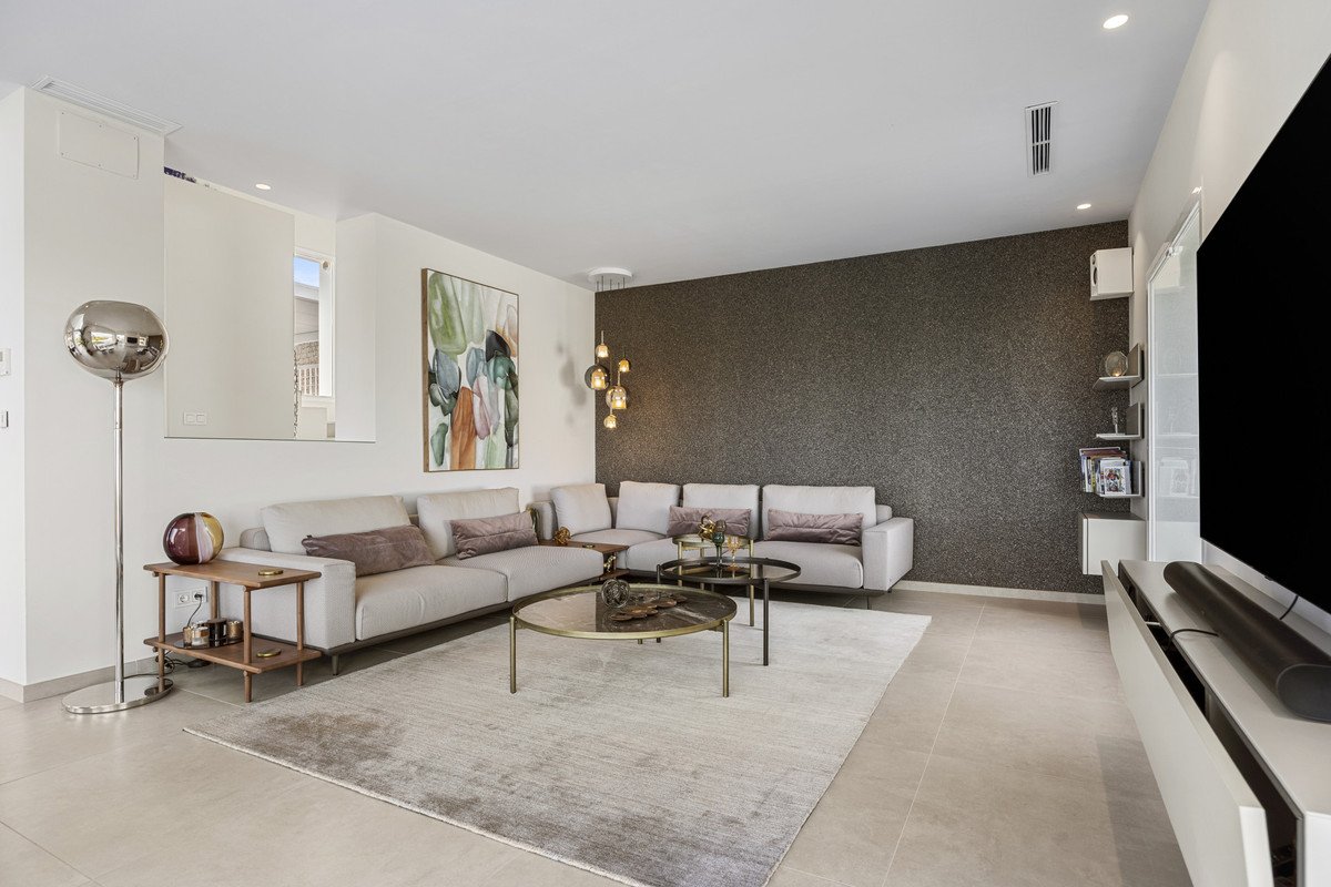 4 Bed Detached Villa in Benahavís