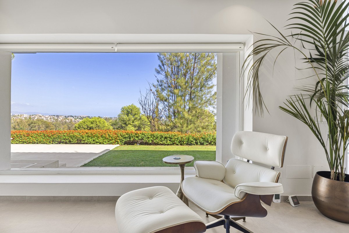 4 Bed Detached Villa in Benahavís