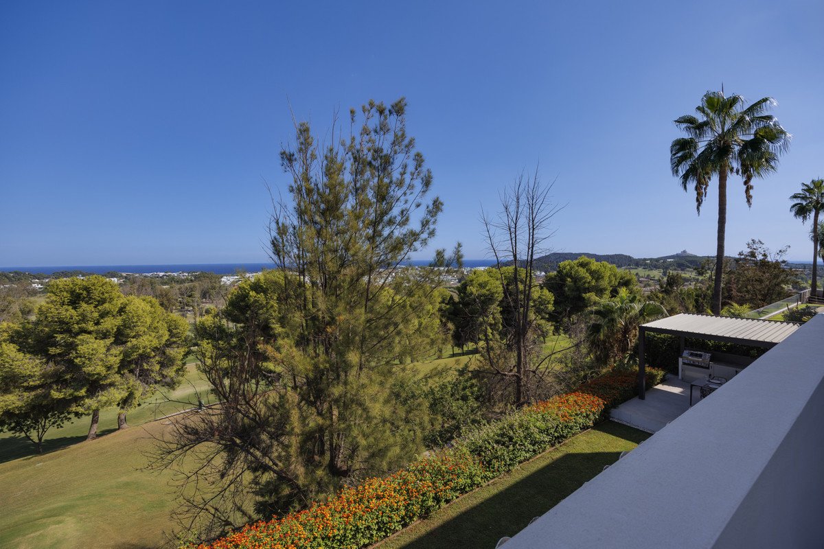 4 Bed Detached Villa in Benahavís