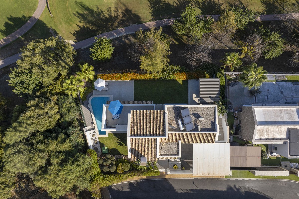 4 Bed Detached Villa in Benahavís