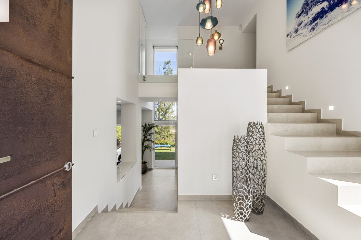 4 Bed Detached Villa in Benahavís