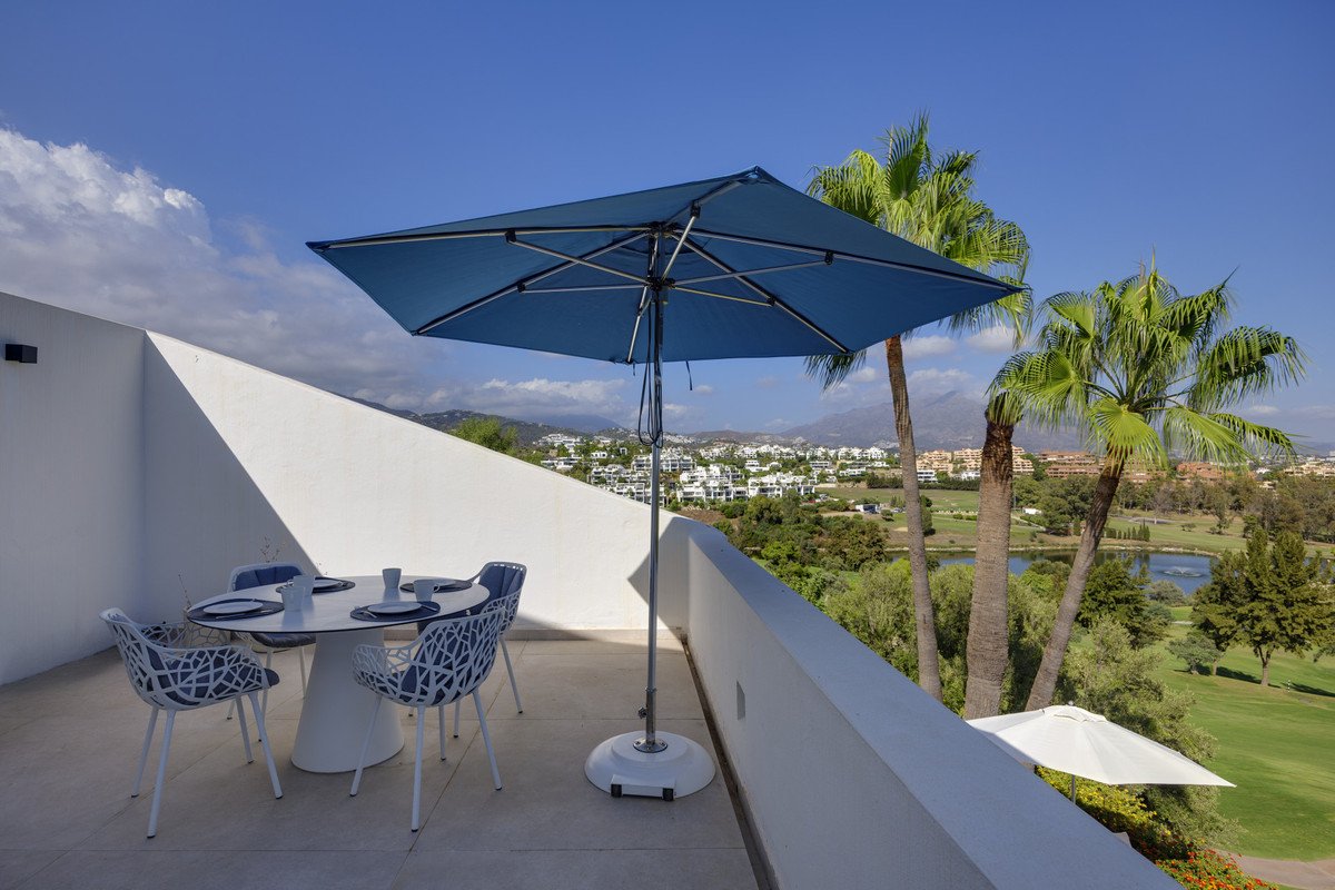 4 Bed Detached Villa in Benahavís