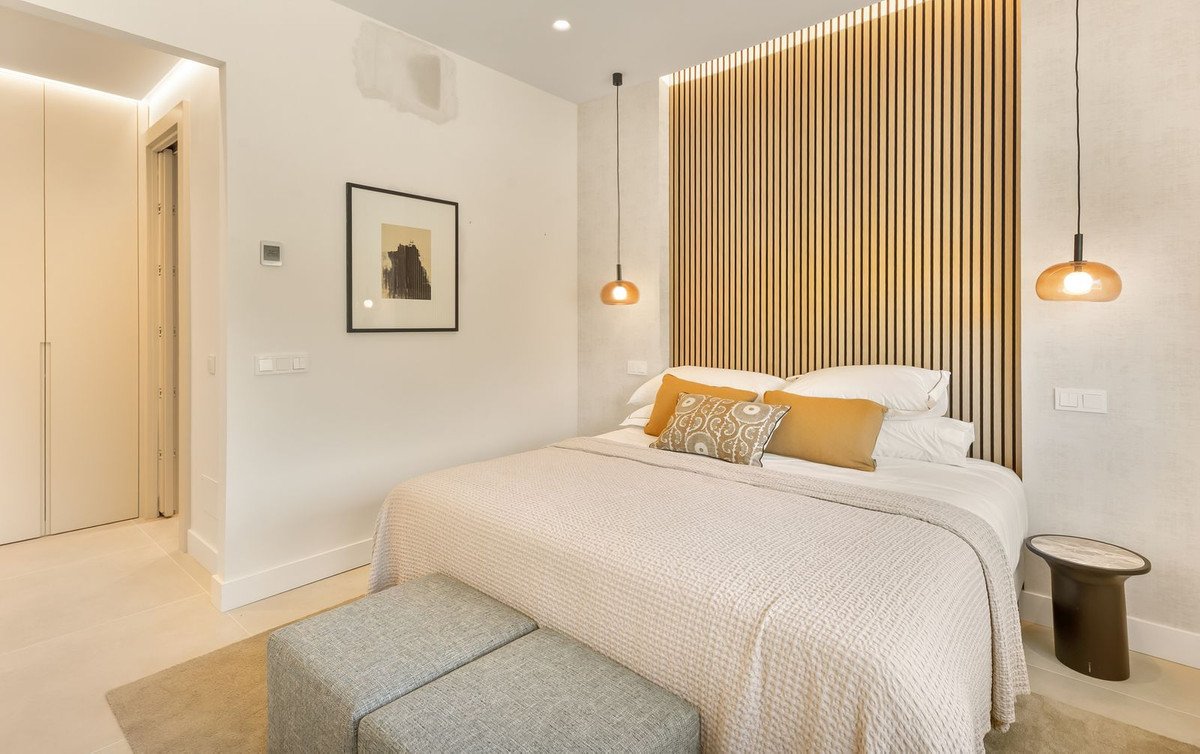 3 Bed Middle Floor Apartment in The Golden Mile