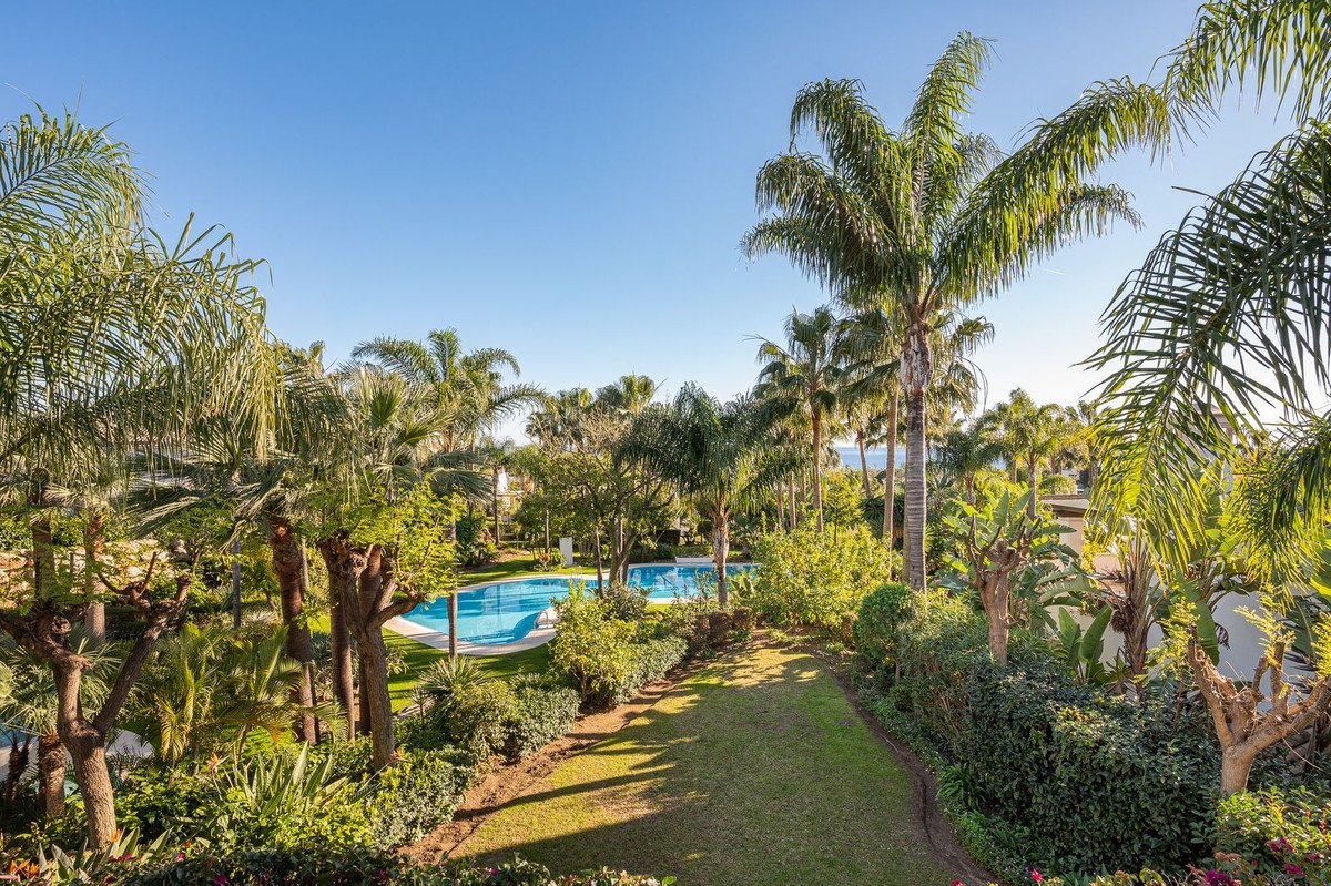 5 Bed Detached Villa in The Golden Mile