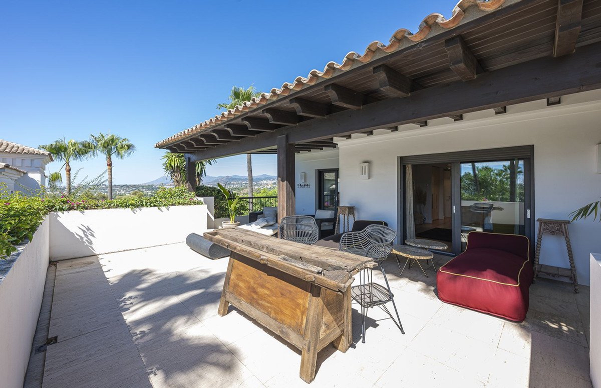 5 Bed Detached Villa in The Golden Mile