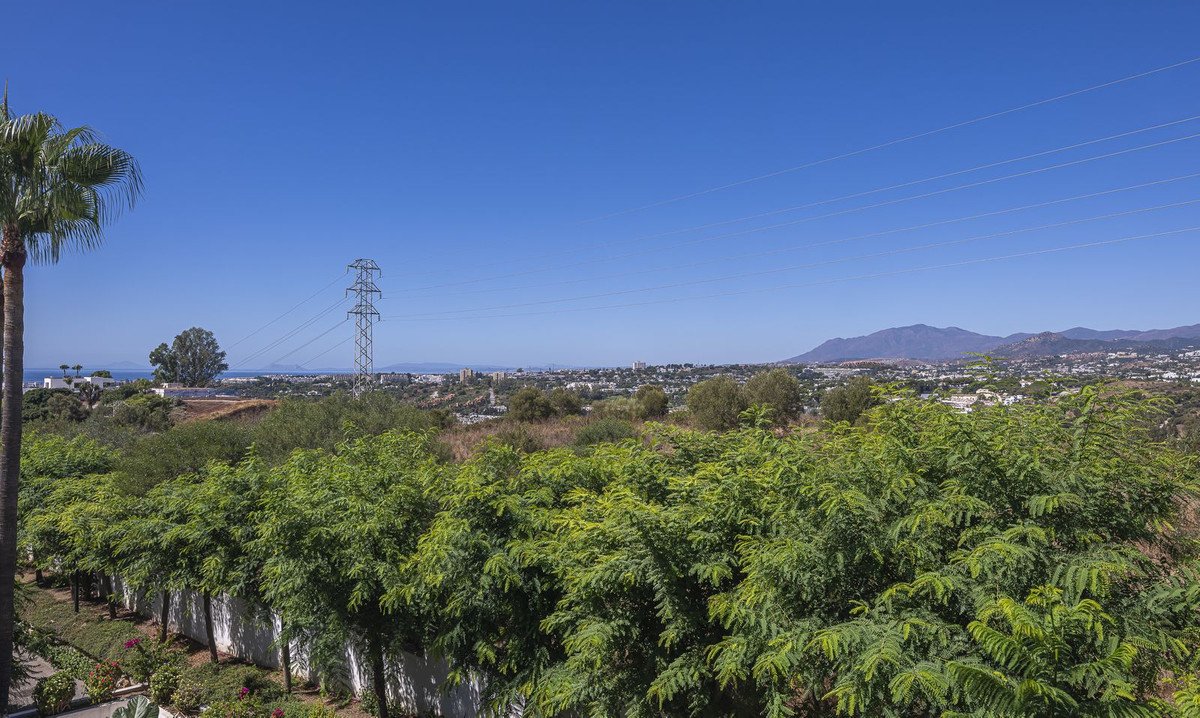 5 Bed Detached Villa in The Golden Mile