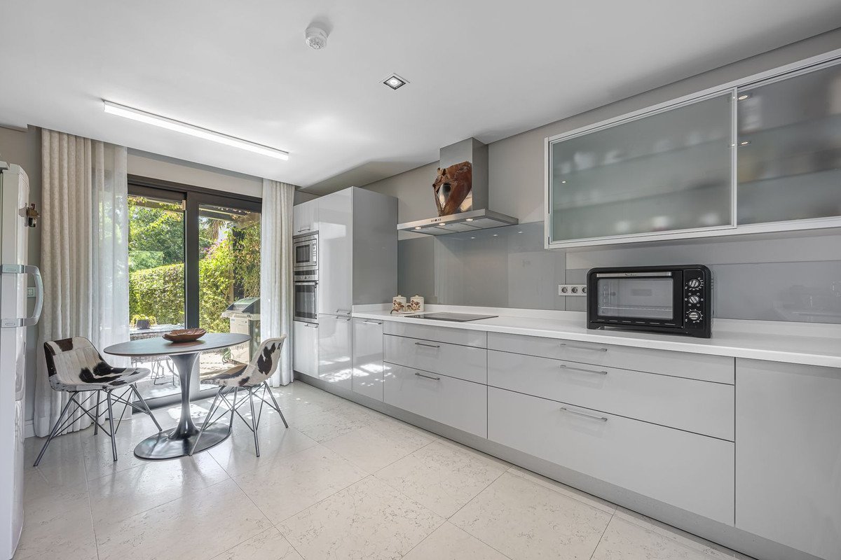 5 Bed Detached Villa in The Golden Mile