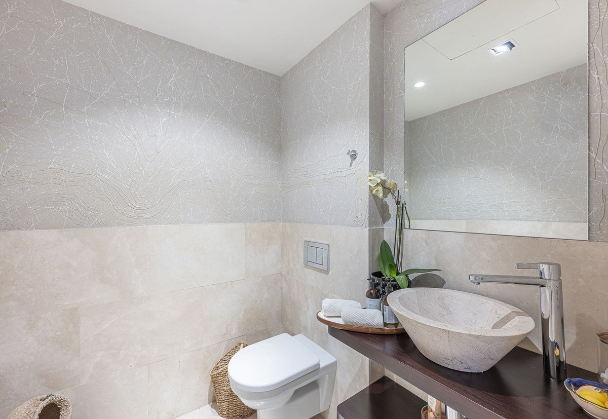 5 Bed Detached Villa in The Golden Mile