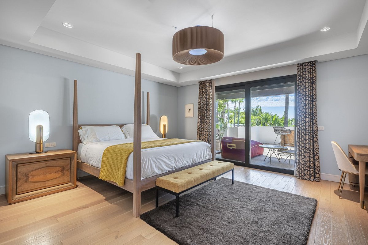 5 Bed Detached Villa in The Golden Mile