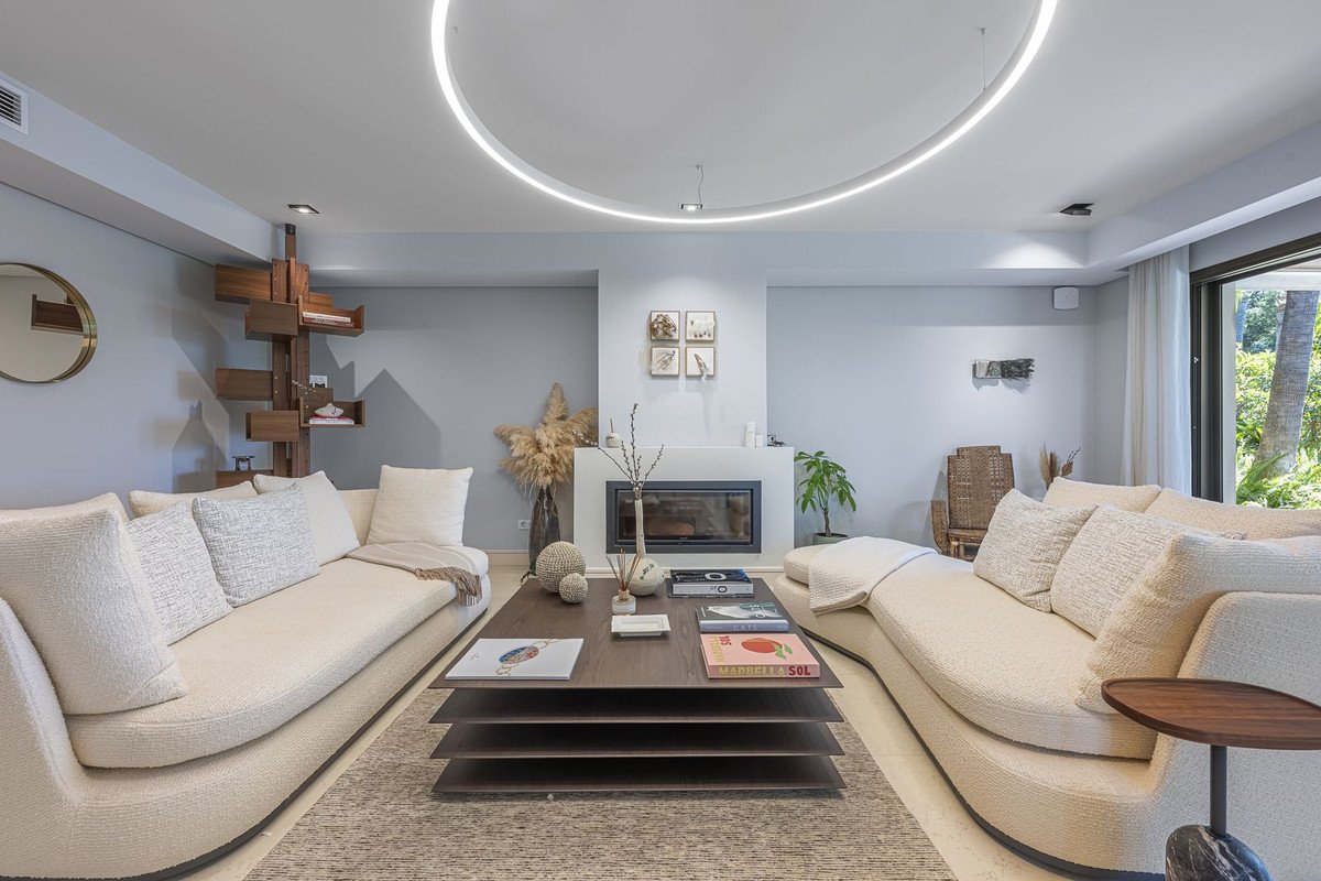 5 Bed Detached Villa in The Golden Mile