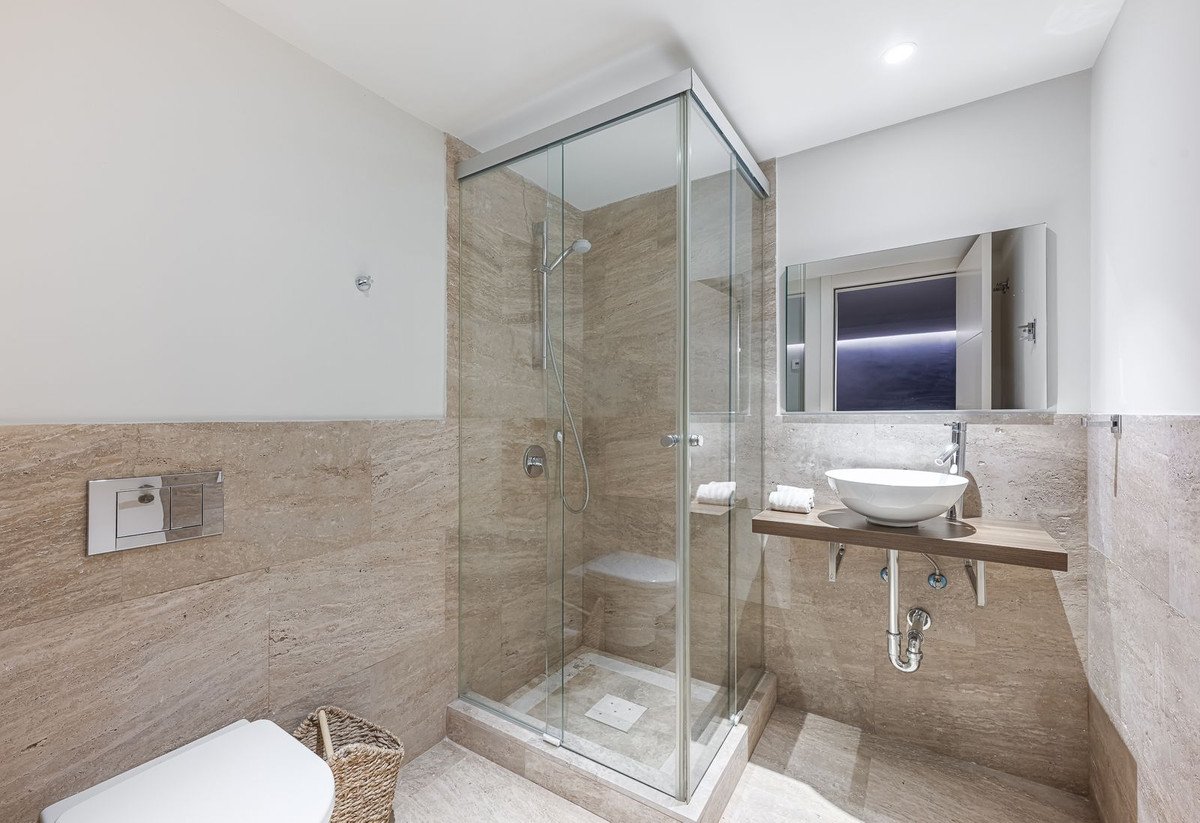 5 Bed Detached Villa in The Golden Mile