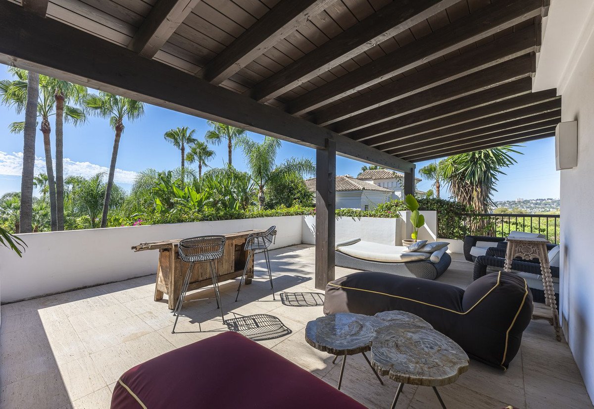 5 Bed Detached Villa in The Golden Mile