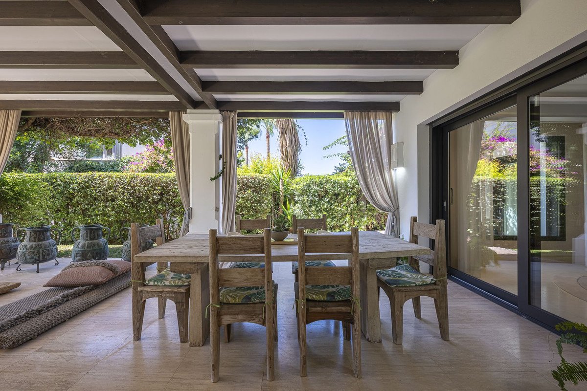 5 Bed Detached Villa in The Golden Mile
