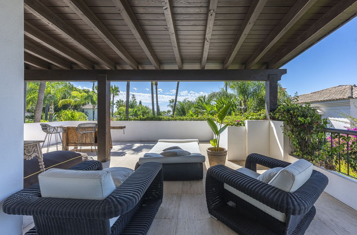 5 Bed Detached Villa in The Golden Mile