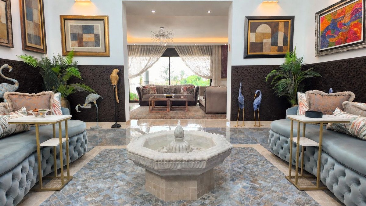5 Bed Detached Villa in Estepona