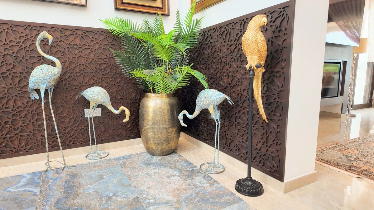 5 Bed Detached Villa in Estepona