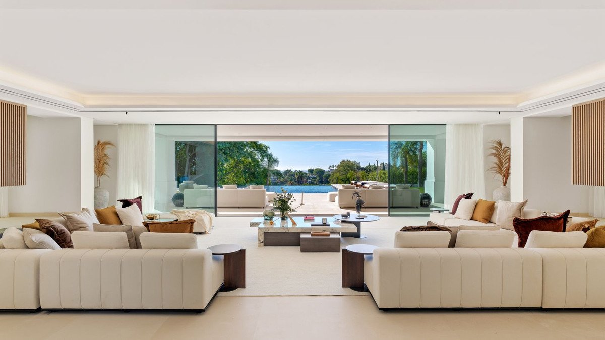 7 Bed Detached Villa in La Quinta