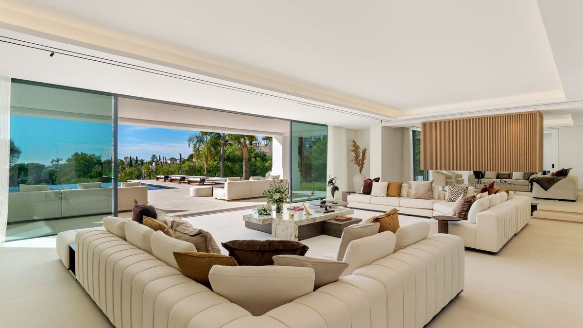 7 Bed Detached Villa in La Quinta