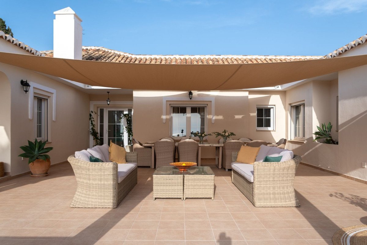5 Bed Detached Villa in Torrequebrada