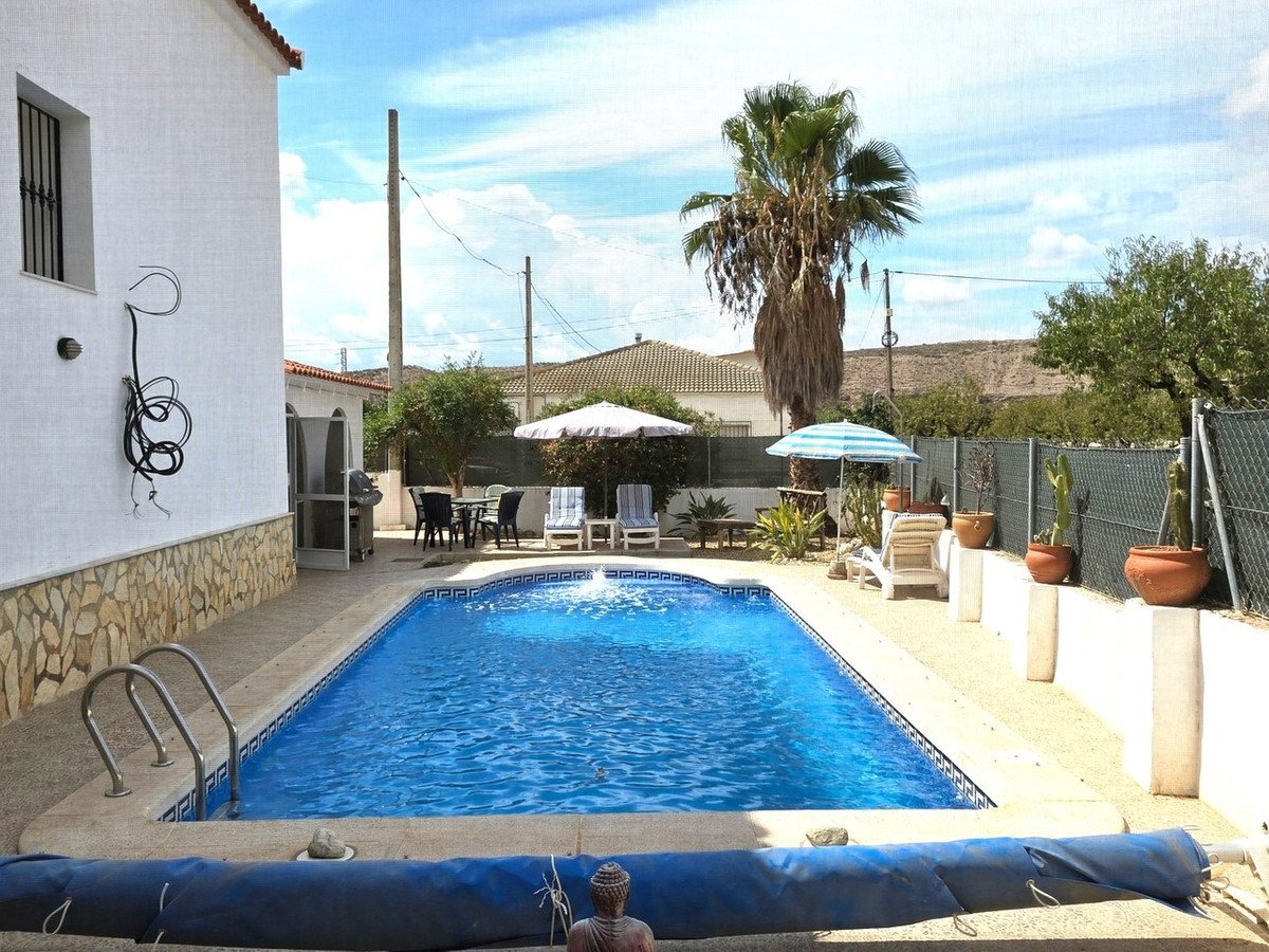 4 Bed Detached Villa in Albox