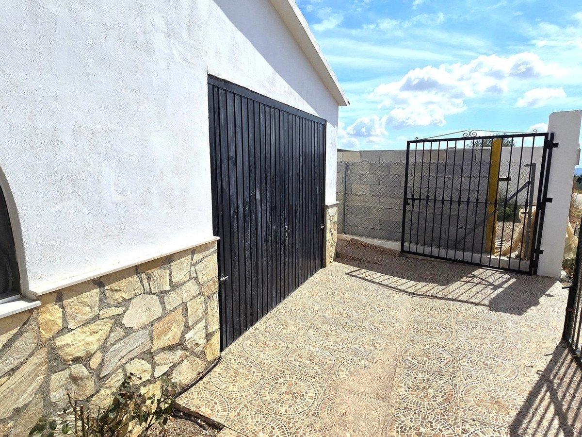 4 Bed Detached Villa in Albox