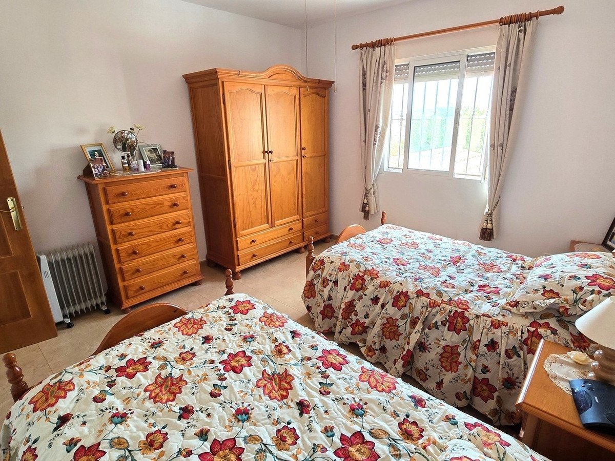 4 Bed Detached Villa in Albox