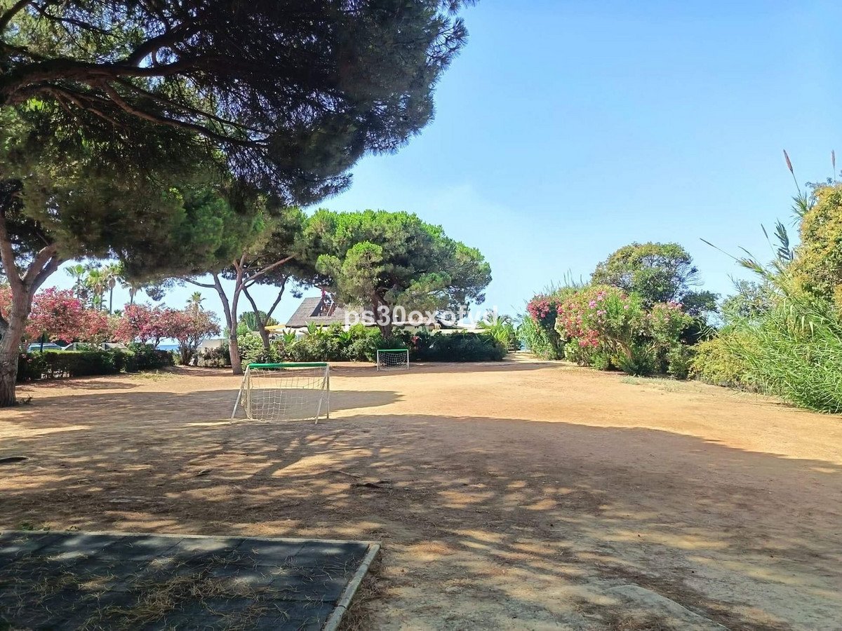 1 Bed Top Floor Apartment in Dos Hermanas
