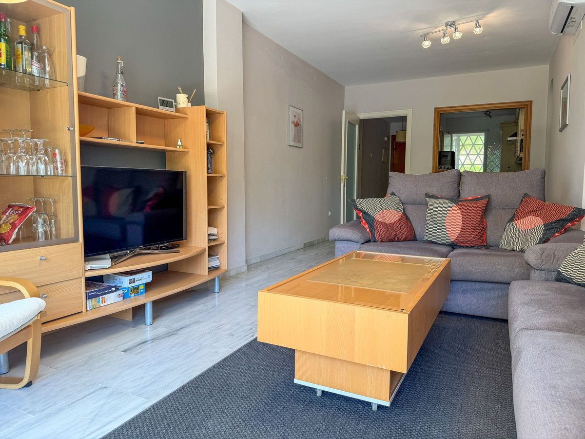 2 Bed Ground Floor Apartment in Calahonda