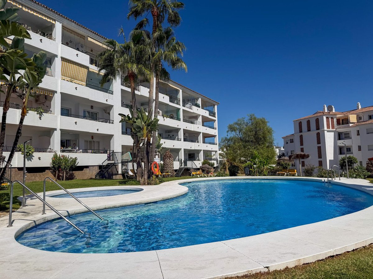 2 Bed Ground Floor Apartment in Calahonda