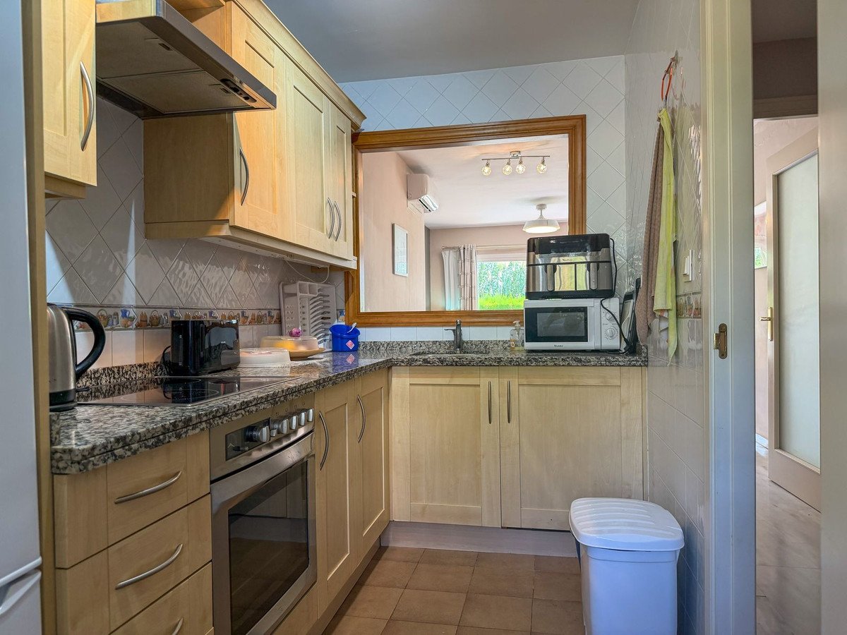 2 Bed Ground Floor Apartment in Calahonda