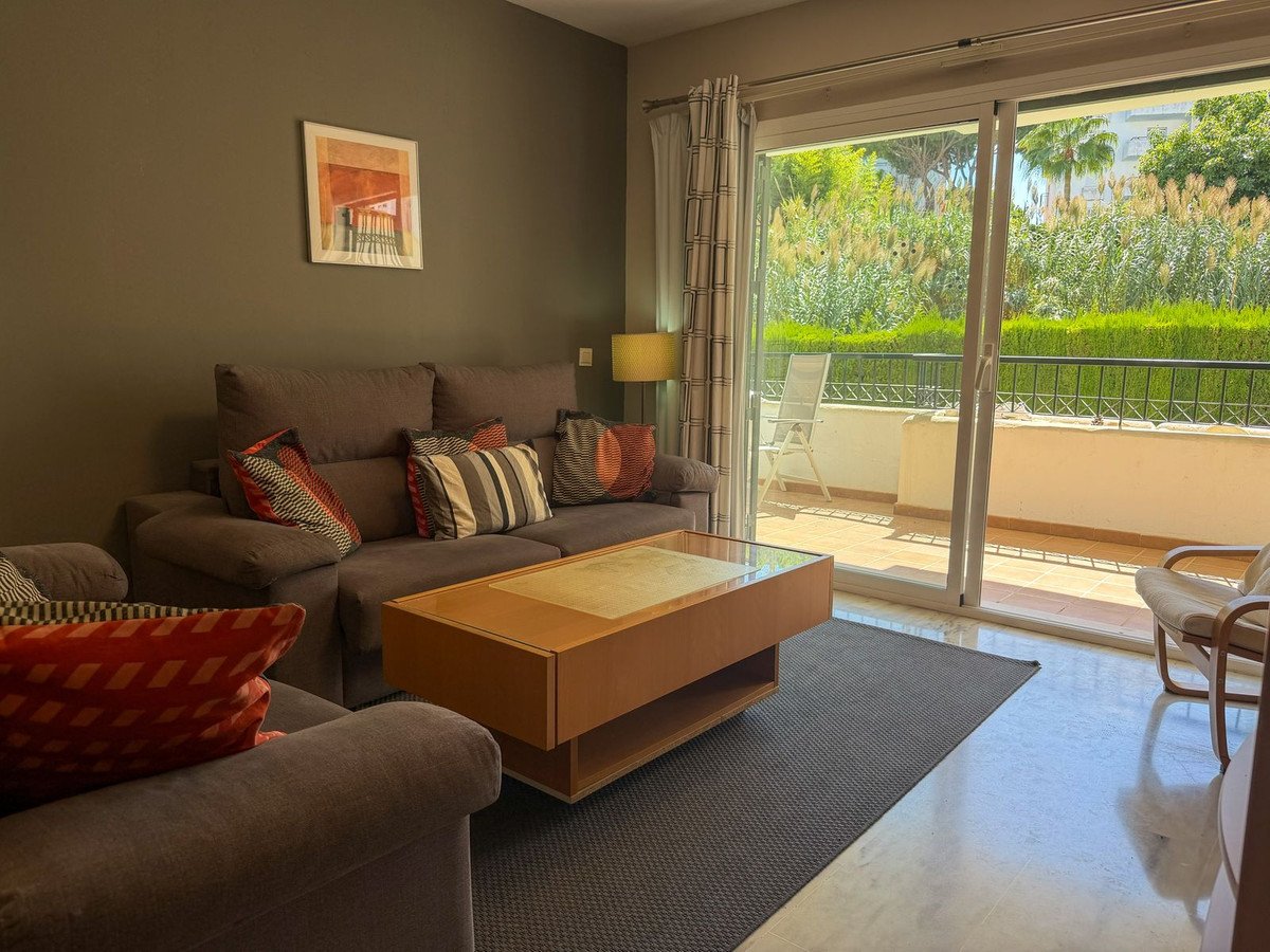 2 Bed Ground Floor Apartment in Calahonda