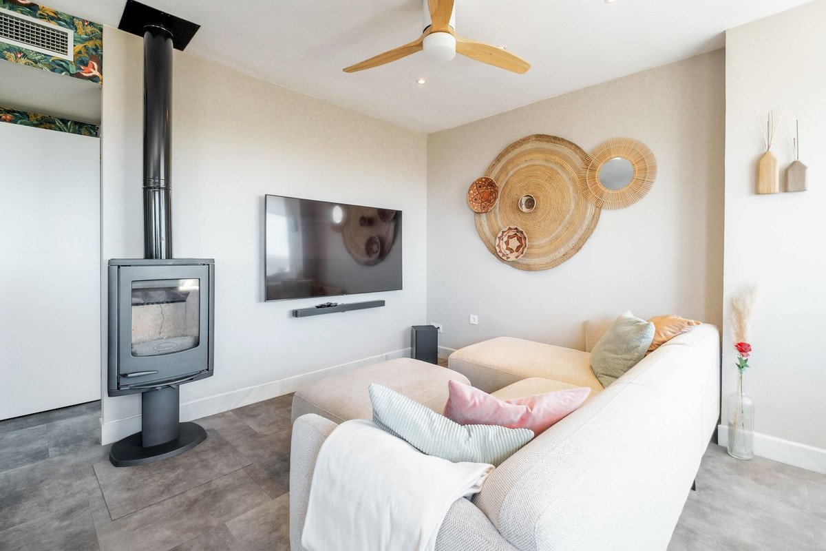2 Bed Penthouse Duplex in Costabella