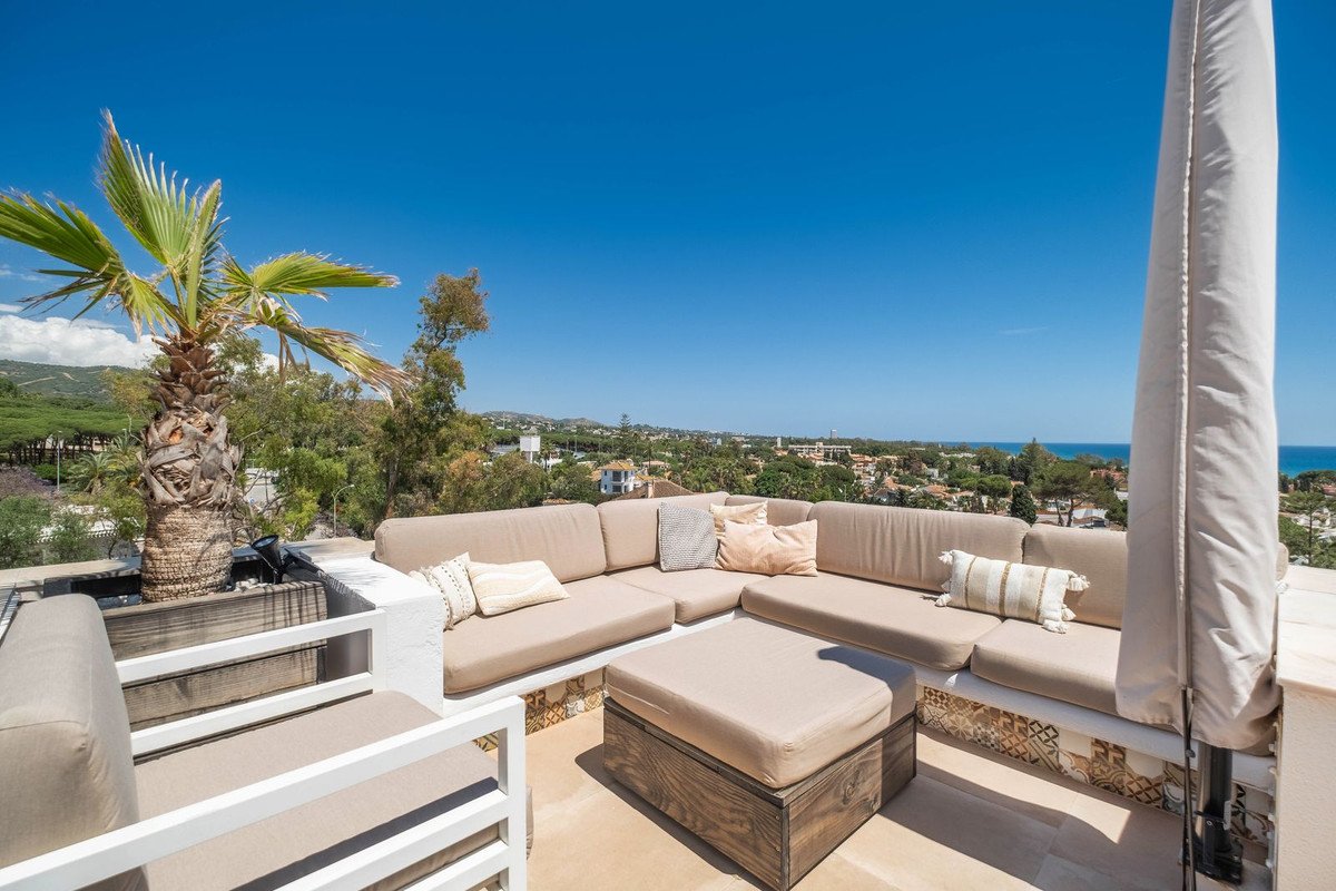 2 Bed Penthouse Duplex in Costabella