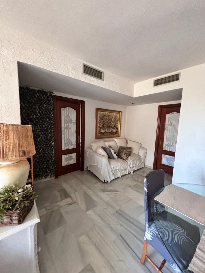 3 Bed Middle Floor Apartment in Marbella