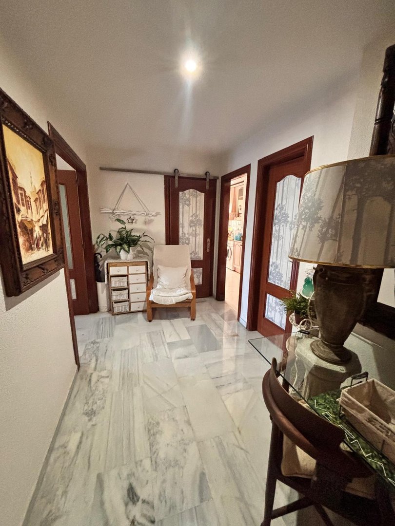 3 Bed Middle Floor Apartment in Marbella