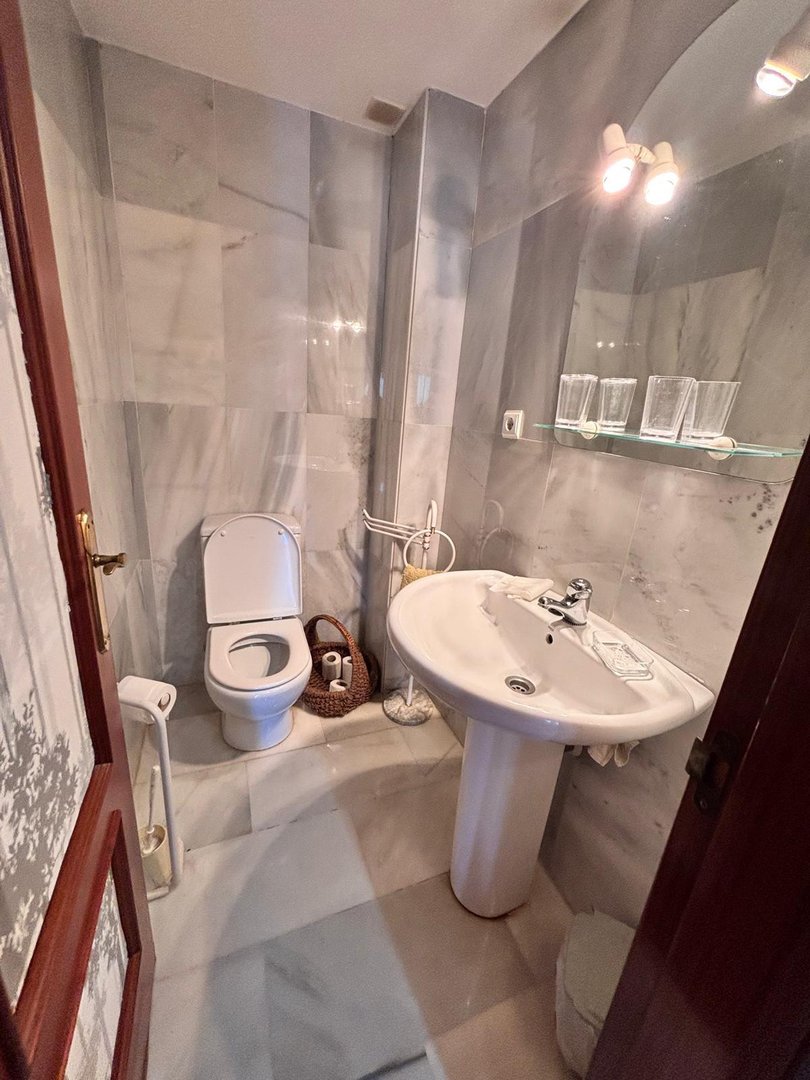 3 Bed Middle Floor Apartment in Marbella