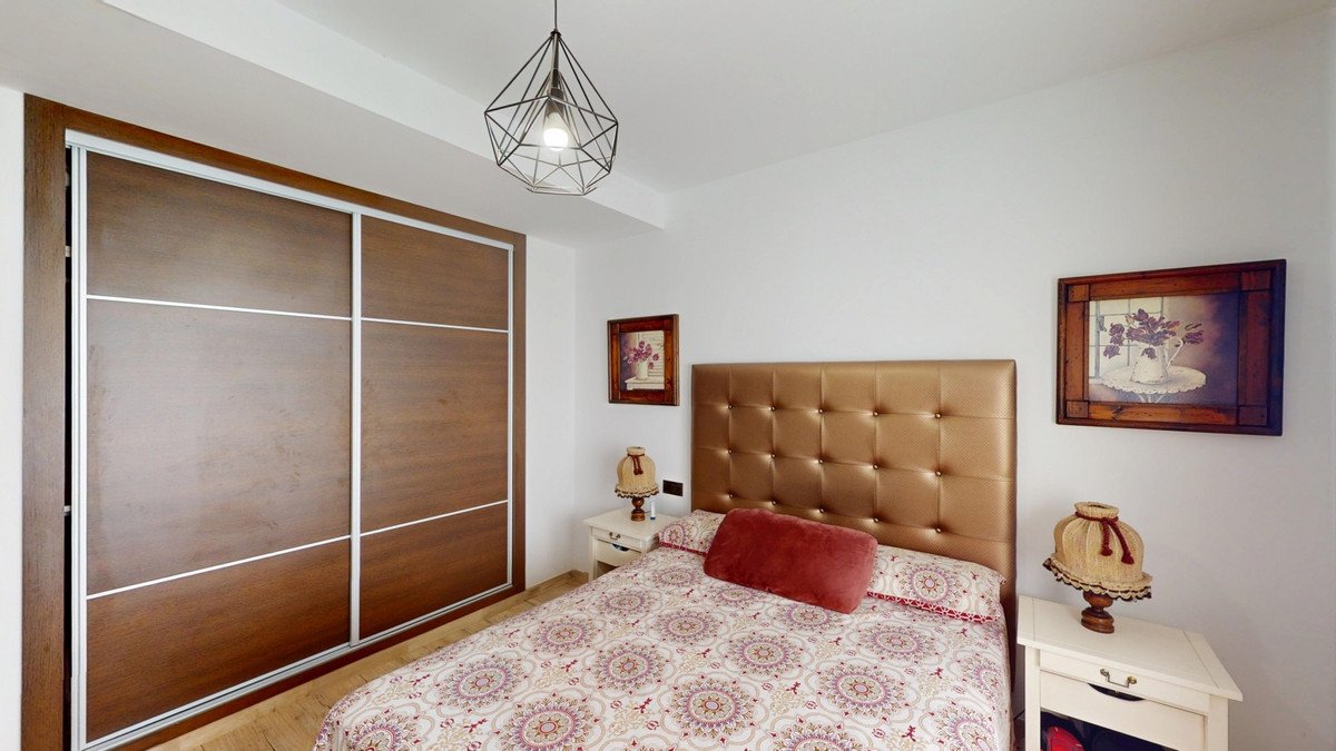 4 Bed Detached Villa in Arenas