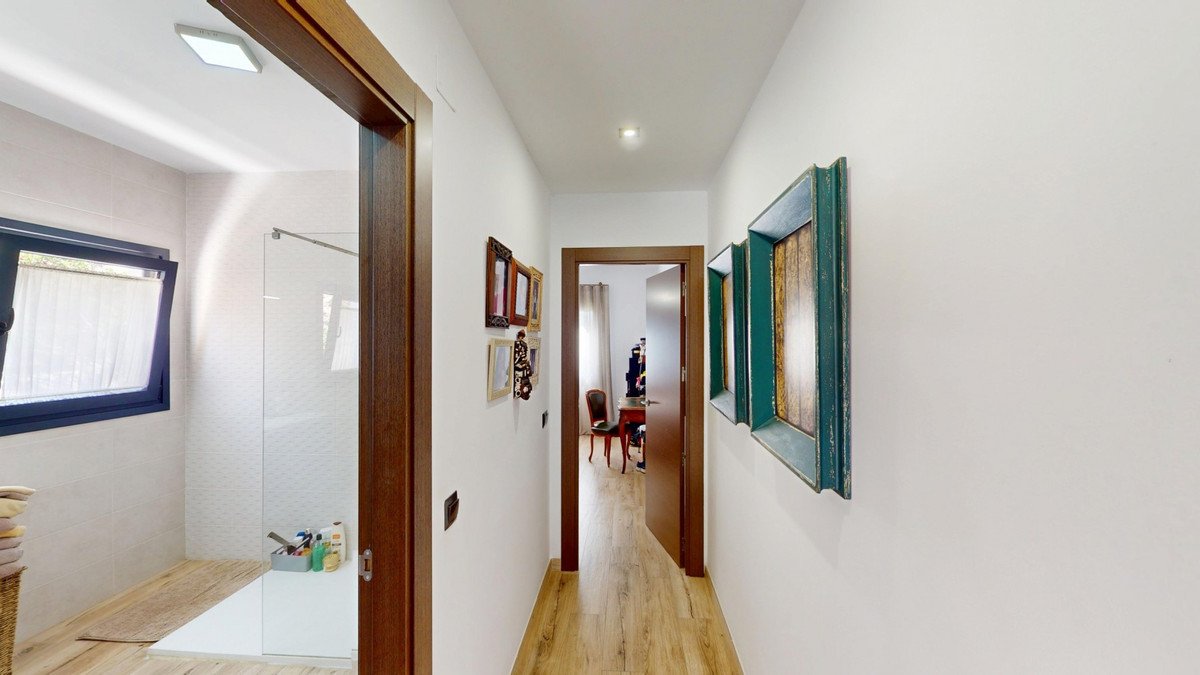4 Bed Detached Villa in Arenas