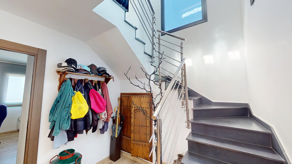 4 Bed Detached Villa in Arenas