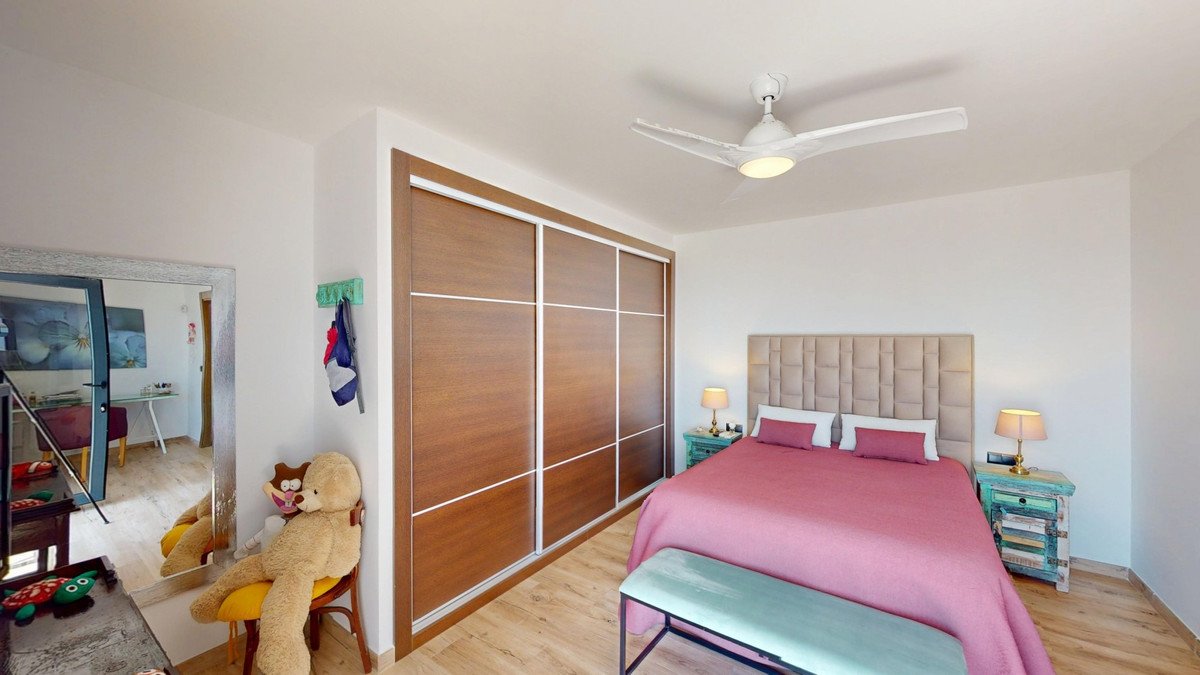 4 Bed Detached Villa in Arenas