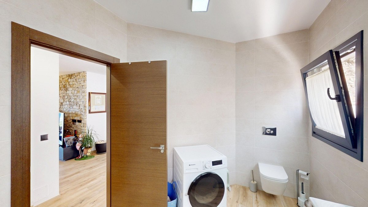 4 Bed Detached Villa in Arenas