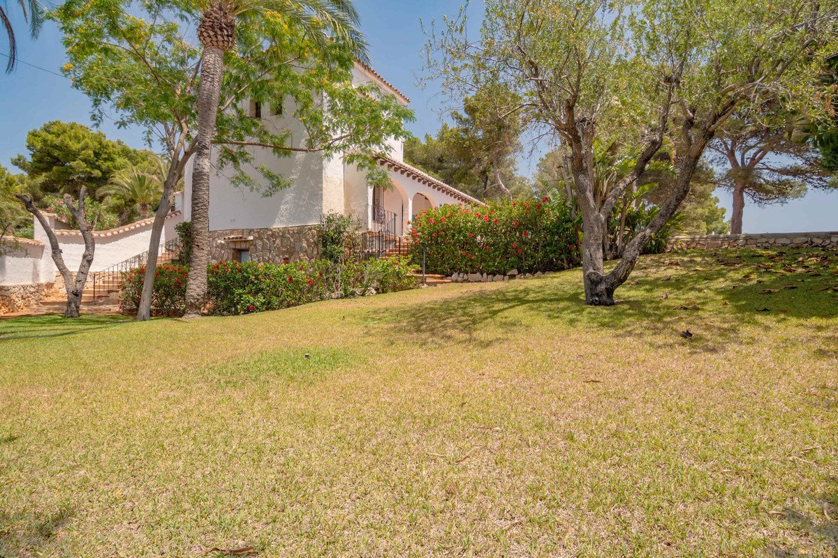 3 Bed Detached Villa in Javea