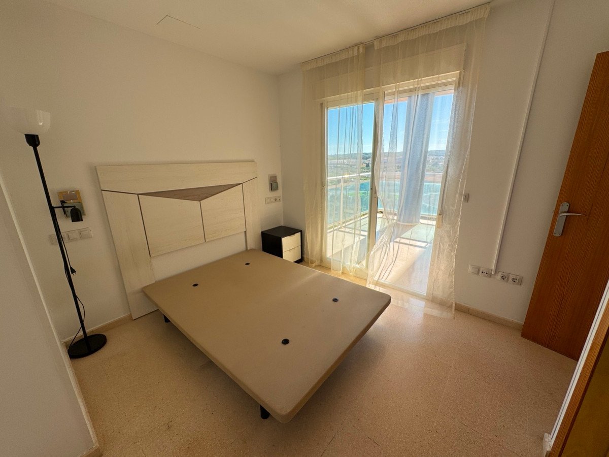 2 Bed Middle Floor Apartment in Guardamar del Segura