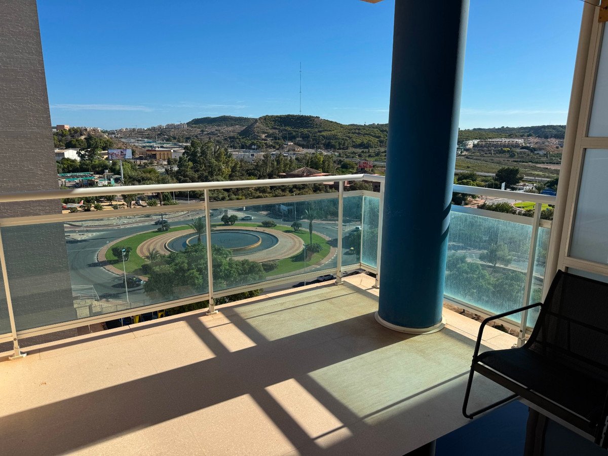 2 Bed Middle Floor Apartment in Guardamar del Segura
