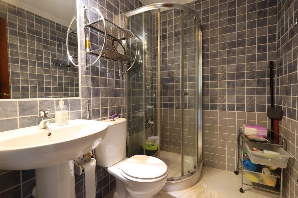 2 Bed Top Floor Apartment in Torrevieja